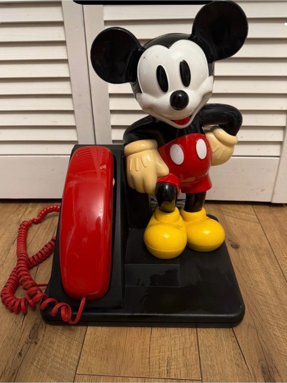 Vintage 1990s AT&T Disney Mickey Mouse Push Button Landline Phone